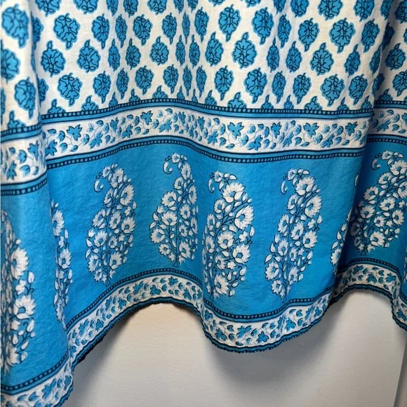 J. Crew 100% Cotton Blue Patterned Women's Top with bell sleeves - Picture 4 of 7